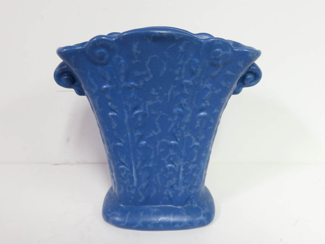 Red Wing Rumrill Vase