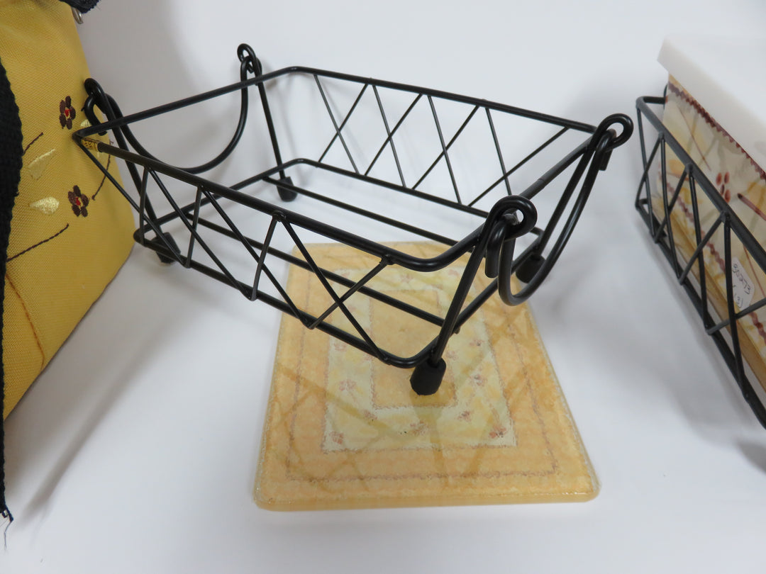 Potable Lidded Casserole Set