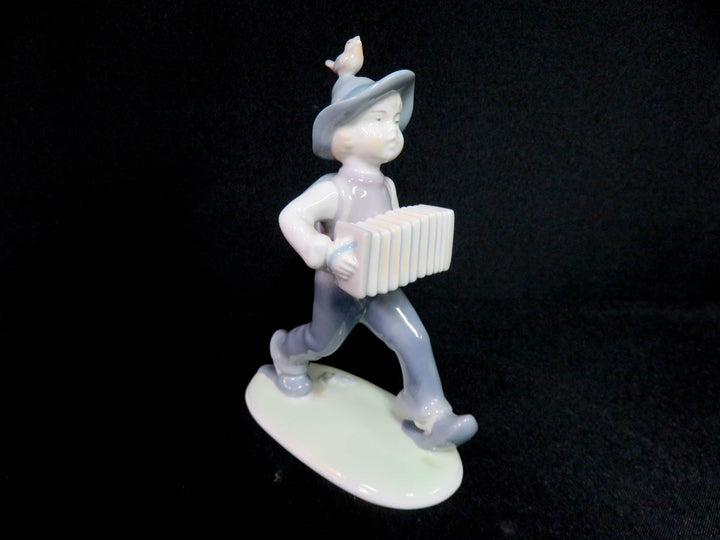 Metzler & Ortloff Boy Figurine