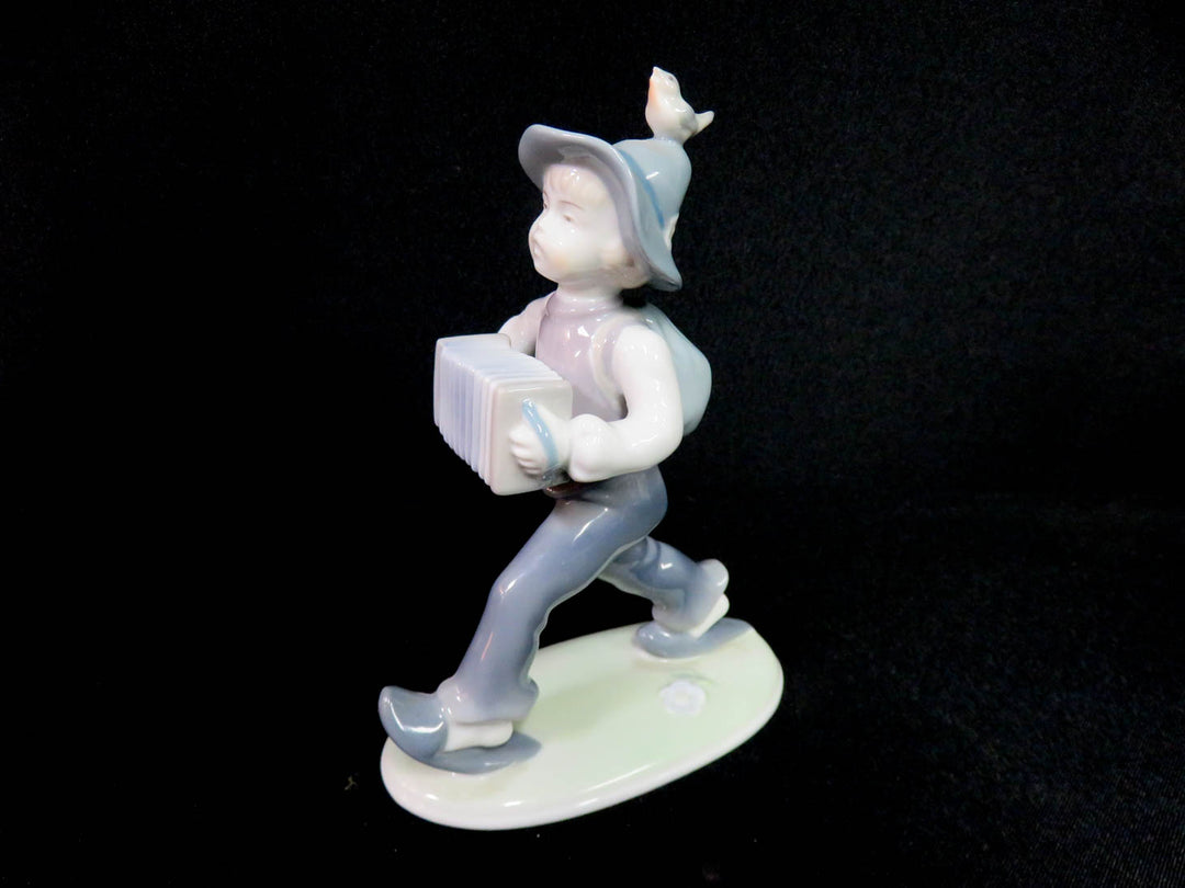 Metzler & Ortloff Boy Figurine