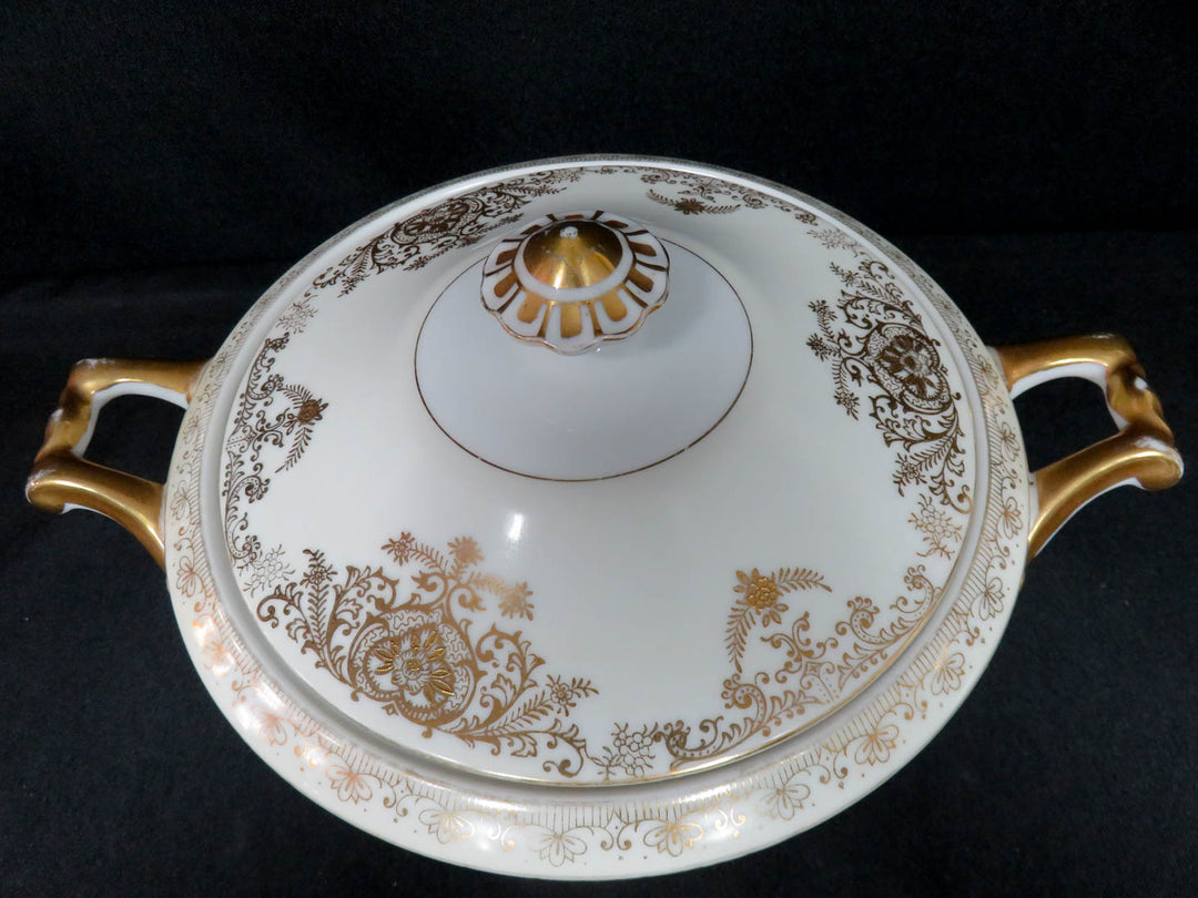 Covered Serving Dish
