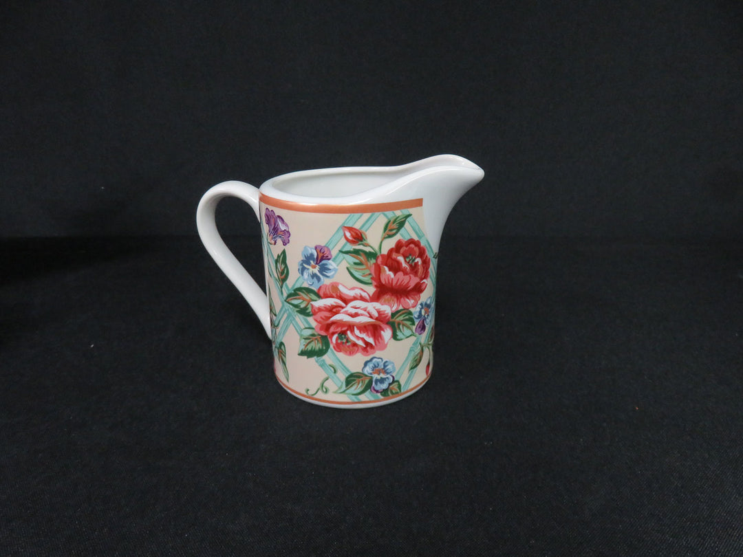Fitz & Floyd Cream & Sugar Set