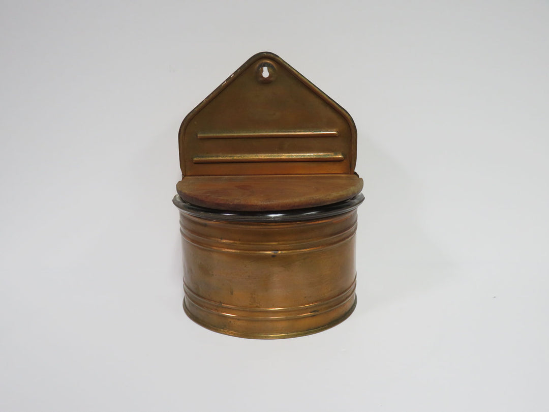Hanging Mountable Salt Cellar