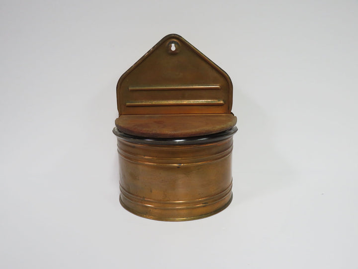 Hanging Mountable Salt Cellar