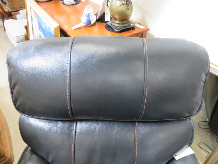 Dual Power Leather Recliner Chair