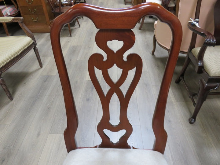 Pennsylvania House Dining Table & Chairs