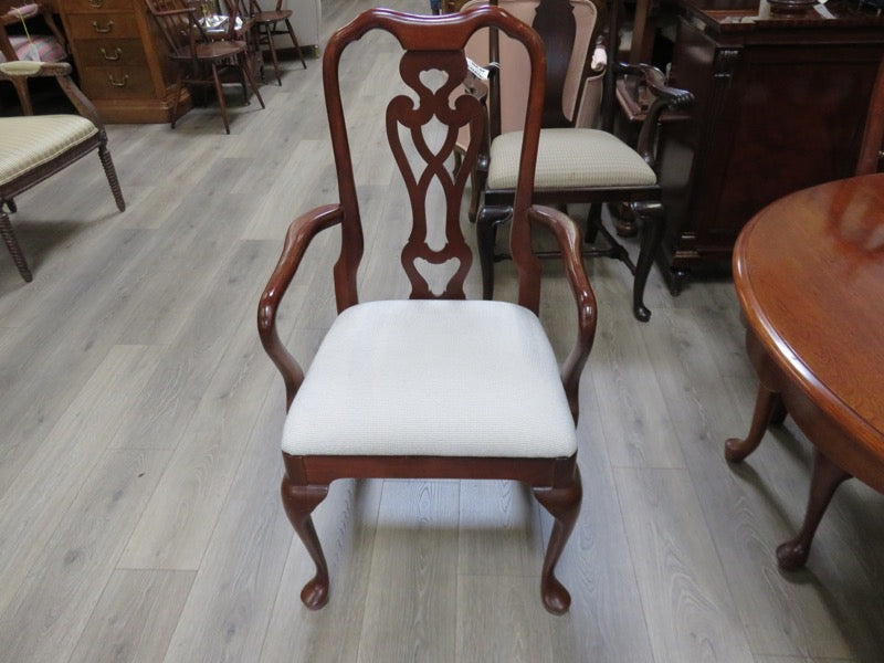Pennsylvania House Dining Table & Chairs