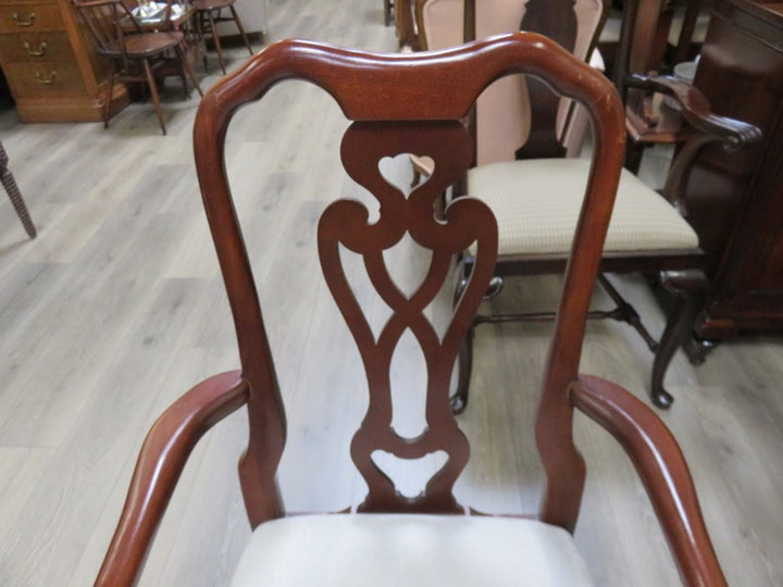 Pennsylvania House Dining Table & Chairs