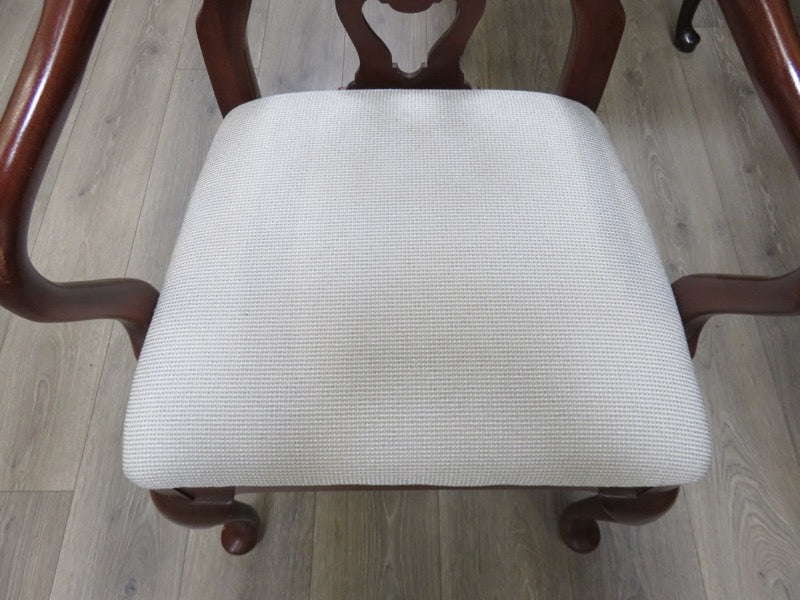 Pennsylvania House Dining Table & Chairs