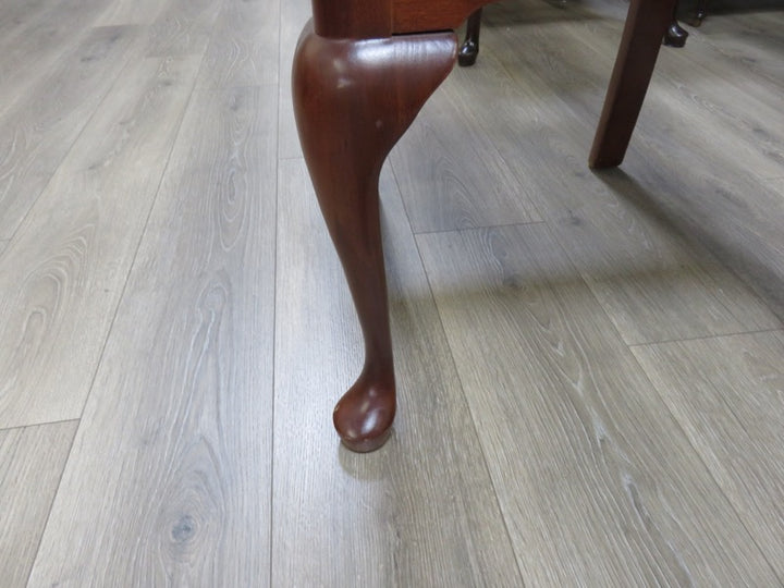 Pennsylvania House Dining Table & Chairs