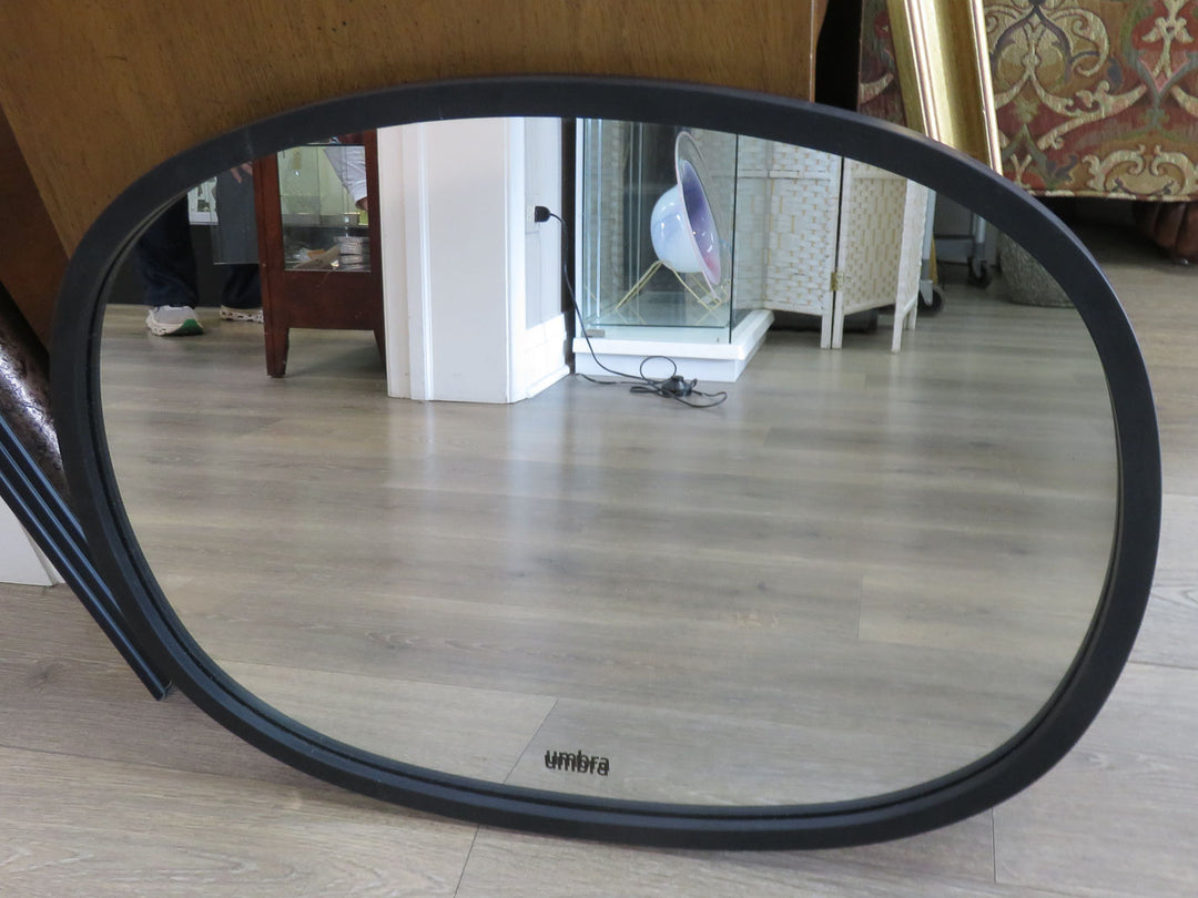 Umbra Mirror