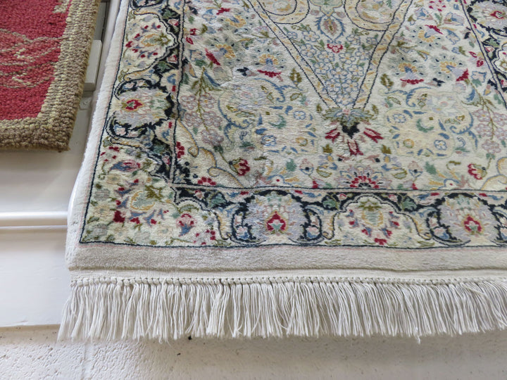 Hand Knotted Runner