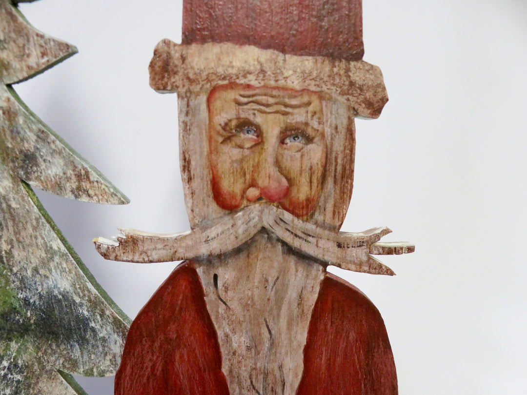 Rustic Santa and Tree Decor