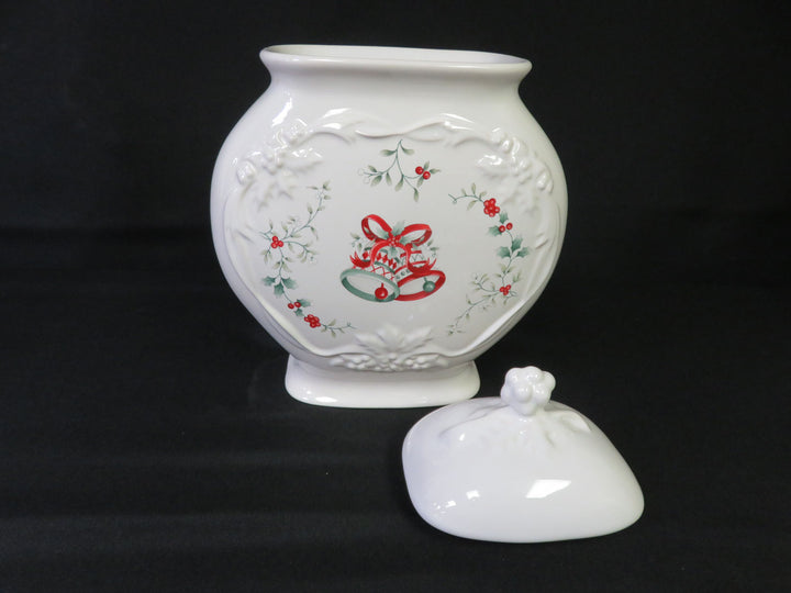 Pfaltzgraff Winterberry Cookie Jar