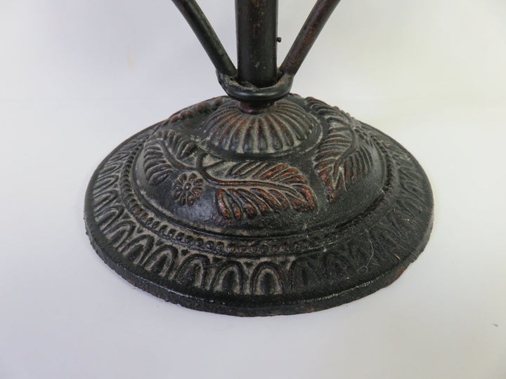 Lidded Wire Urn