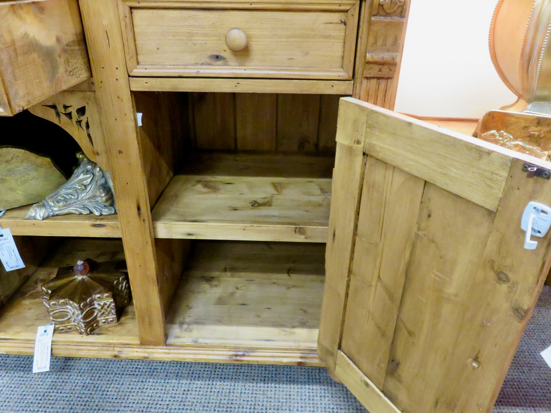 Large Pine Buffet and Hutch