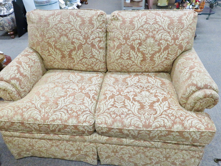 Highland House Love Seat