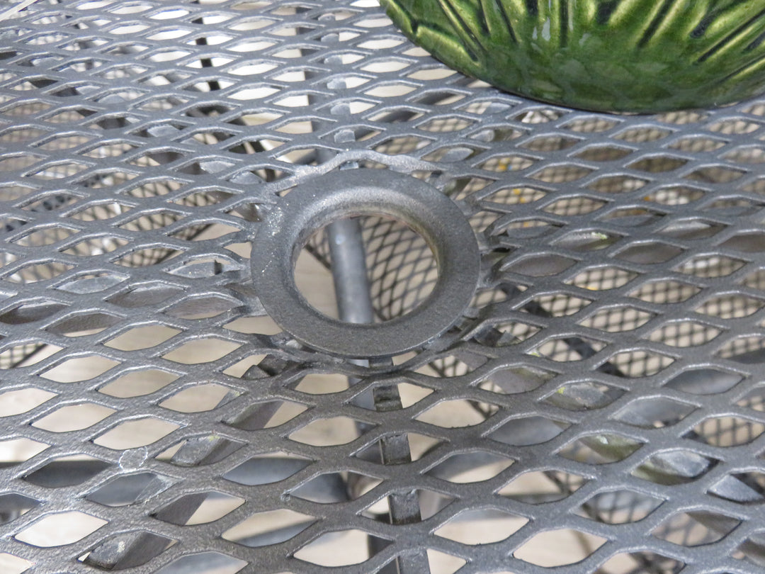 Woodard Patio Table & Chairs