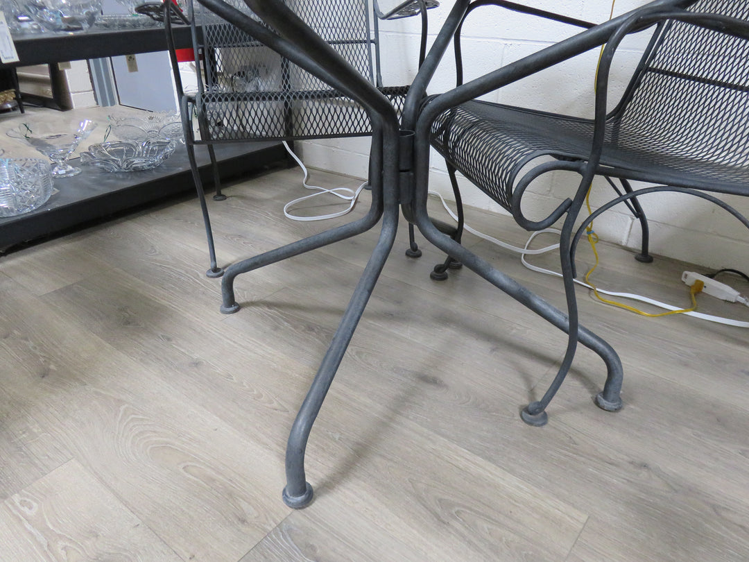 Woodard Patio Table & Chairs