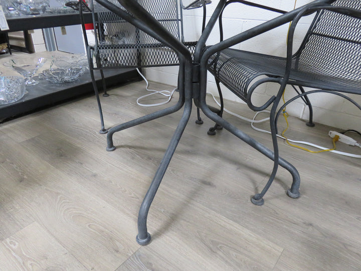 Woodard Patio Table & Chairs