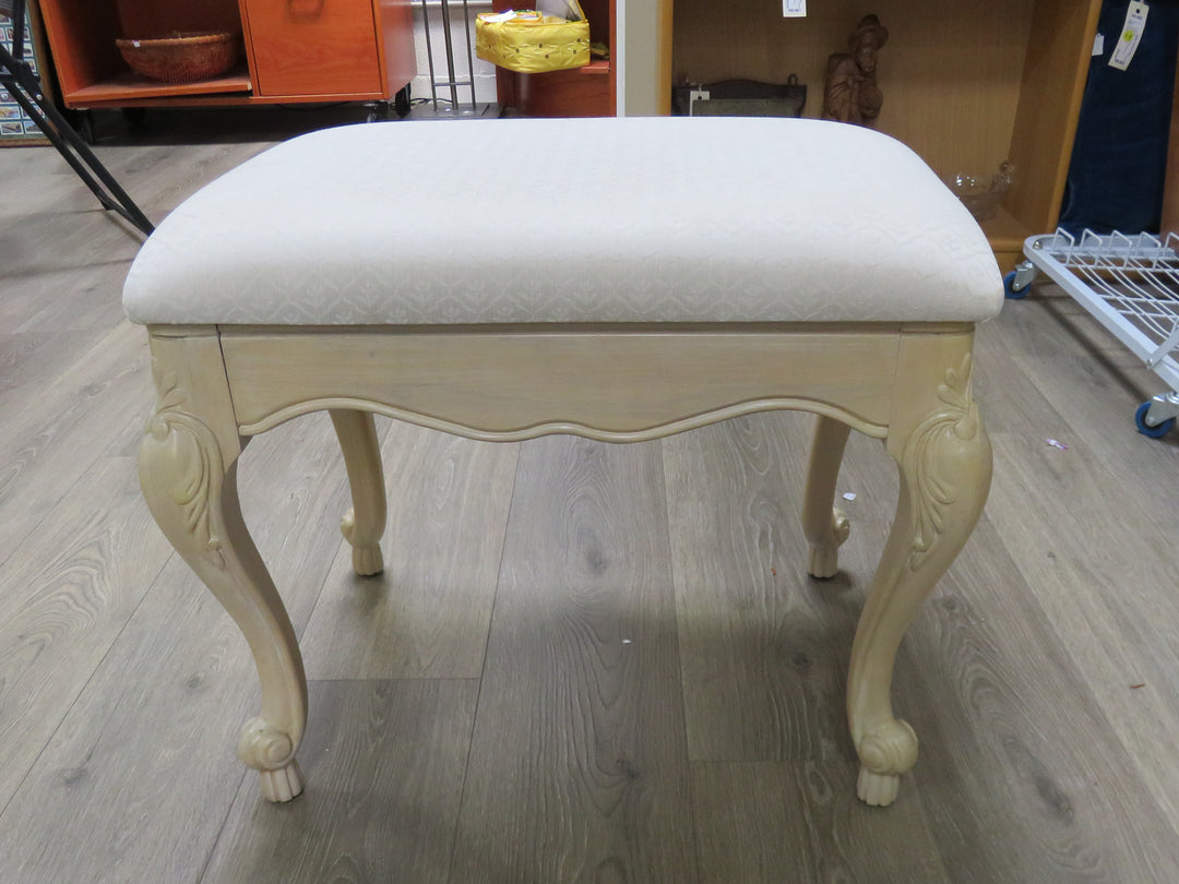 Light Wood Vanity Bench