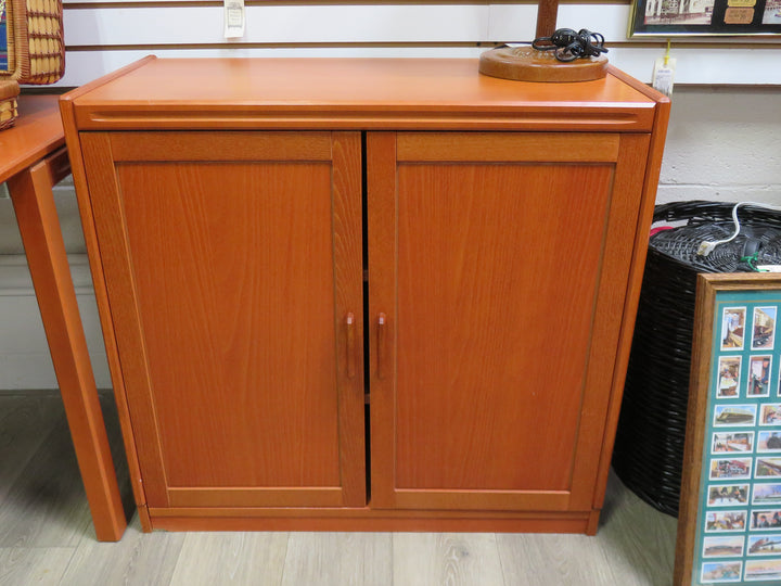 Wood-Look Laminate Cabinet