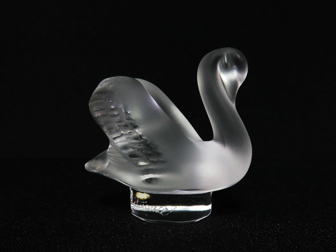 Lalique Swan Figurine