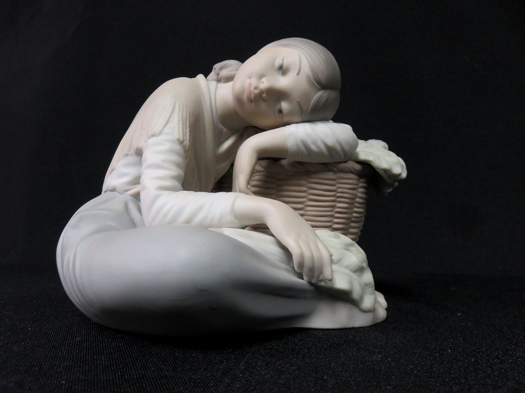 Lladró Matte Figurine