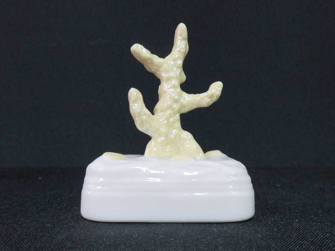 Belleek Ring Holder