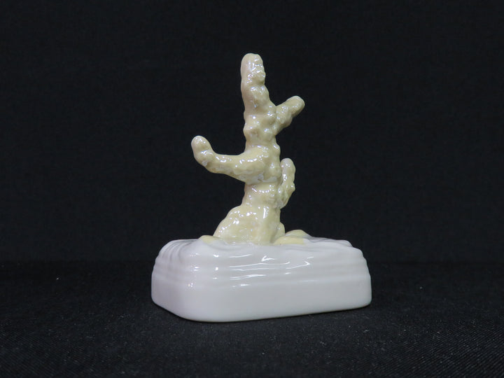 Belleek Ring Holder