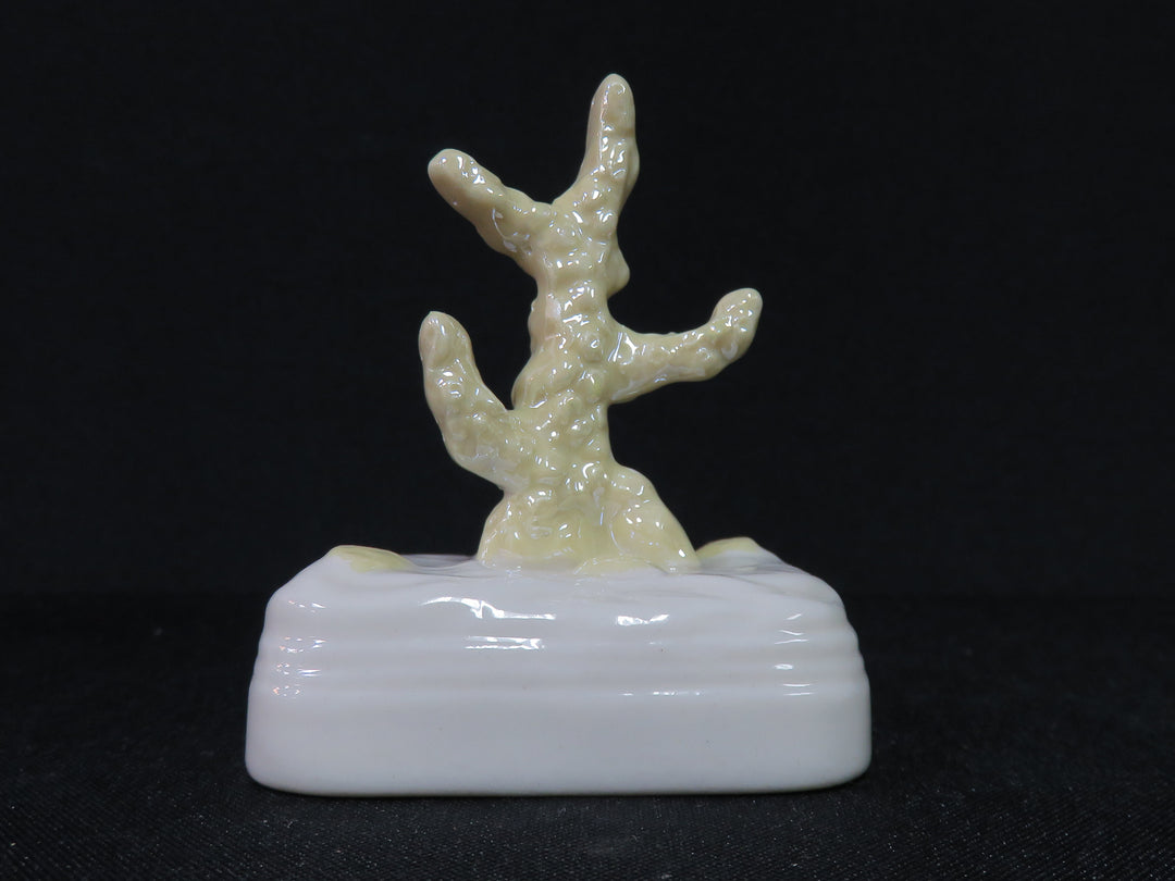 Belleek Ring Holder