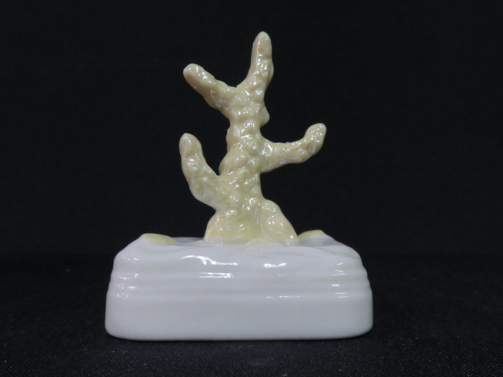 Belleek Ring Holder