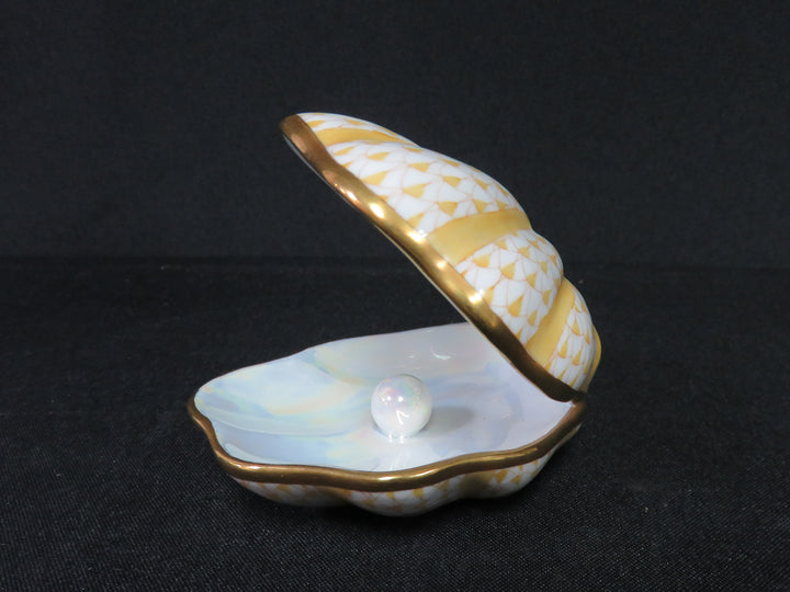 Herend Oyster Figurine
