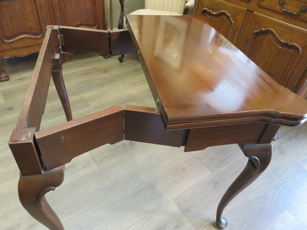 Ethan Allen Convertible Table