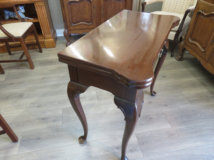 Ethan Allen Convertible Table