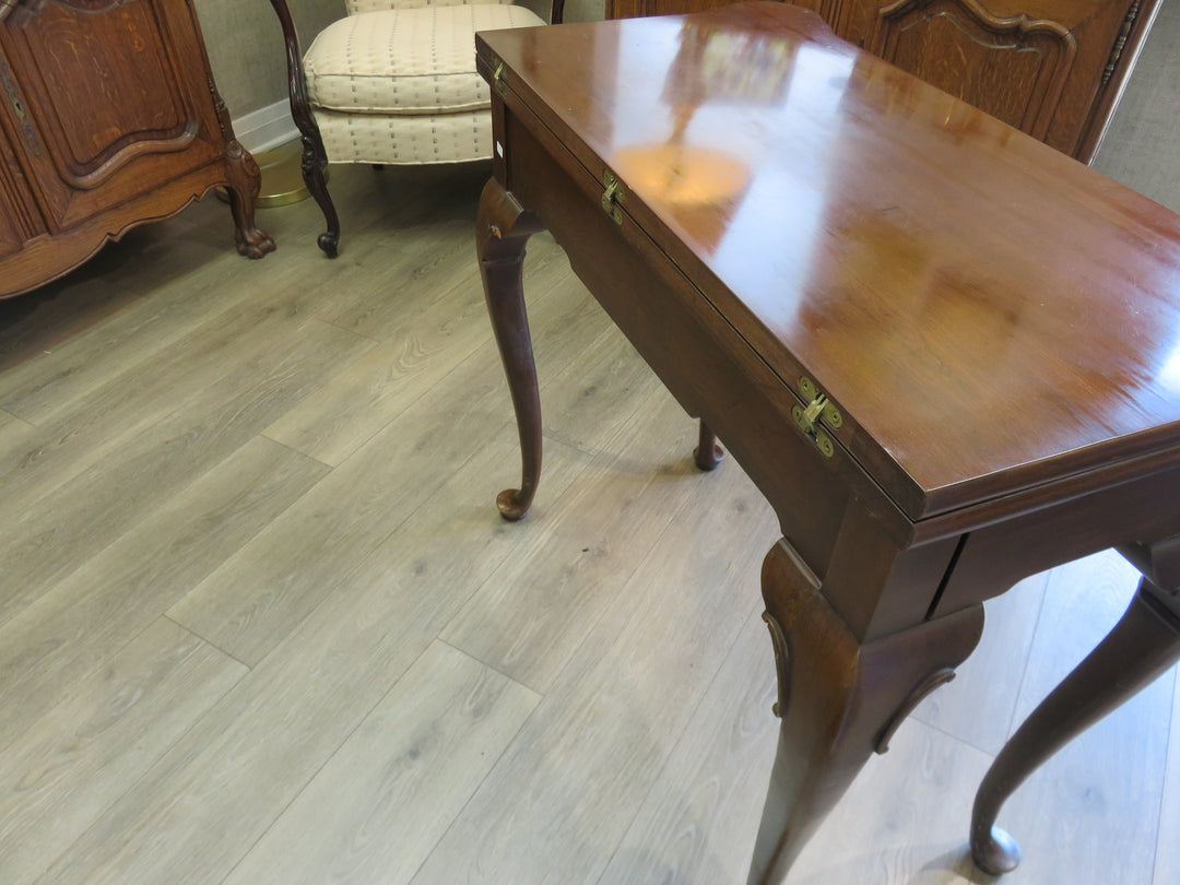 Ethan Allen Convertible Table