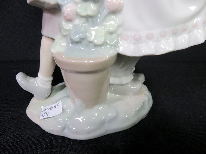 Lladró Figurine