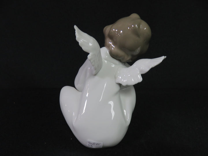 Lladró Angel Figurine
