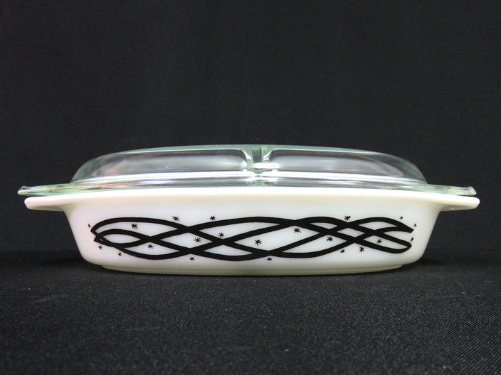 PYREX Divided Lidded Casserole