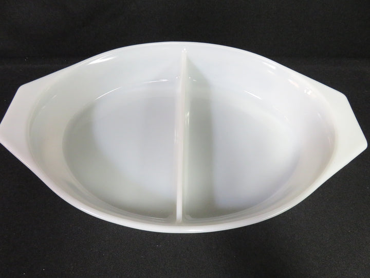 PYREX Divided Lidded Casserole
