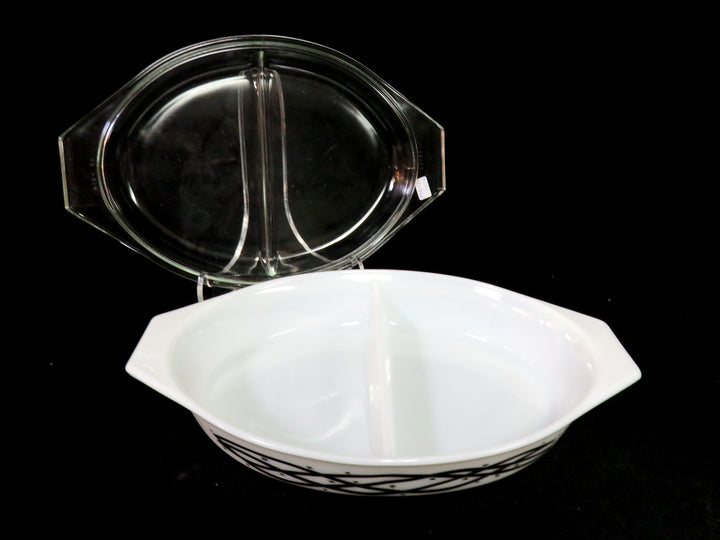 PYREX Divided Lidded Casserole