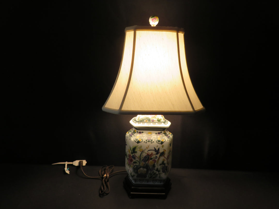 Famille Bird Table Lamp