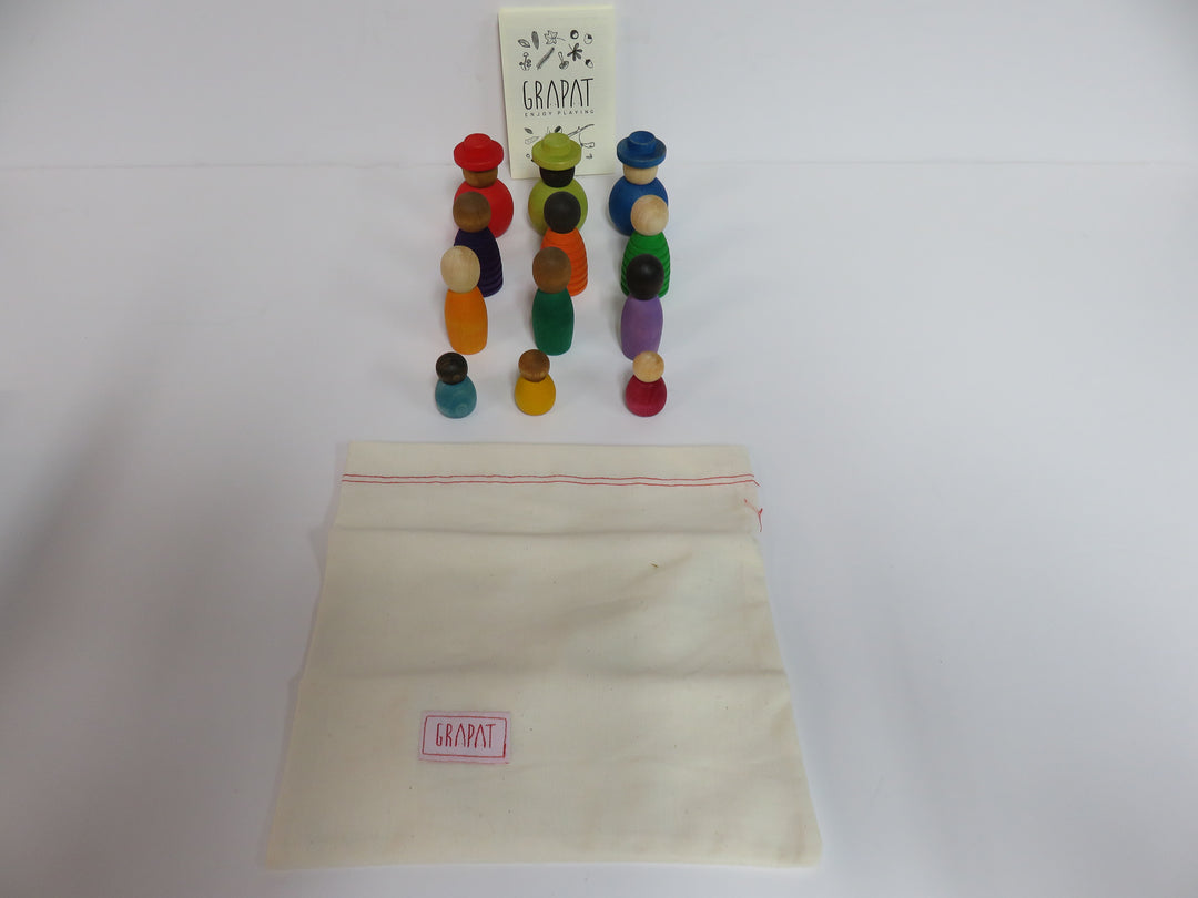 Grapat Together Wooden Figures