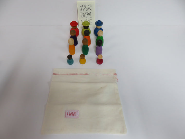 Grapat Together Wooden Figures