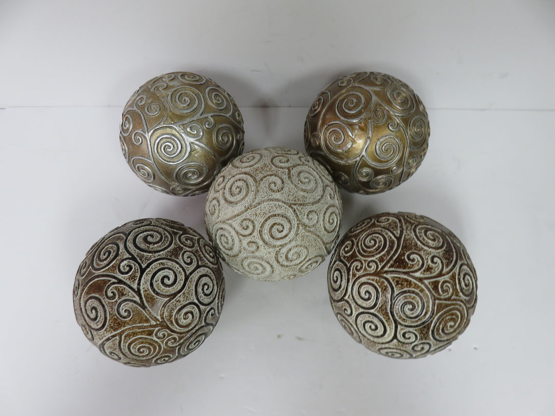 Scrolled Orbs