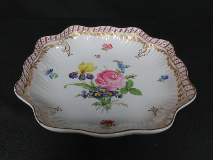 Heirloom by Toyo Shallow Bowl