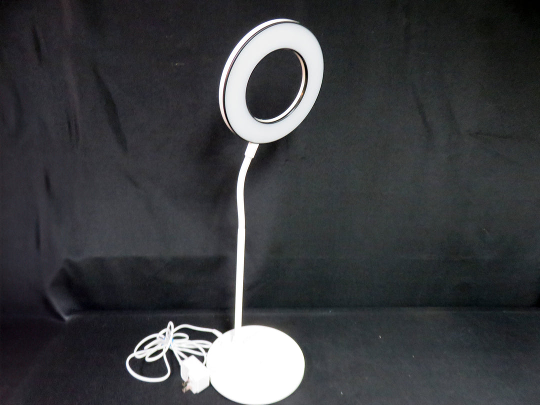 Desk Ring Lamp