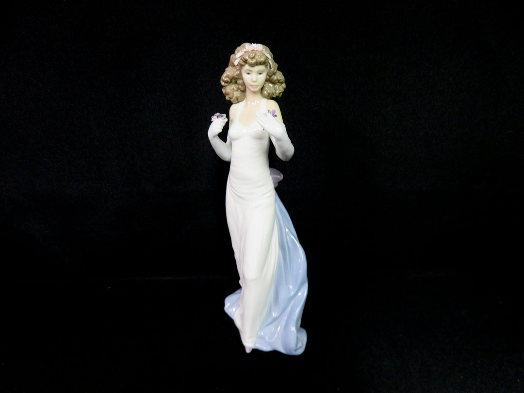Lladró Figurine