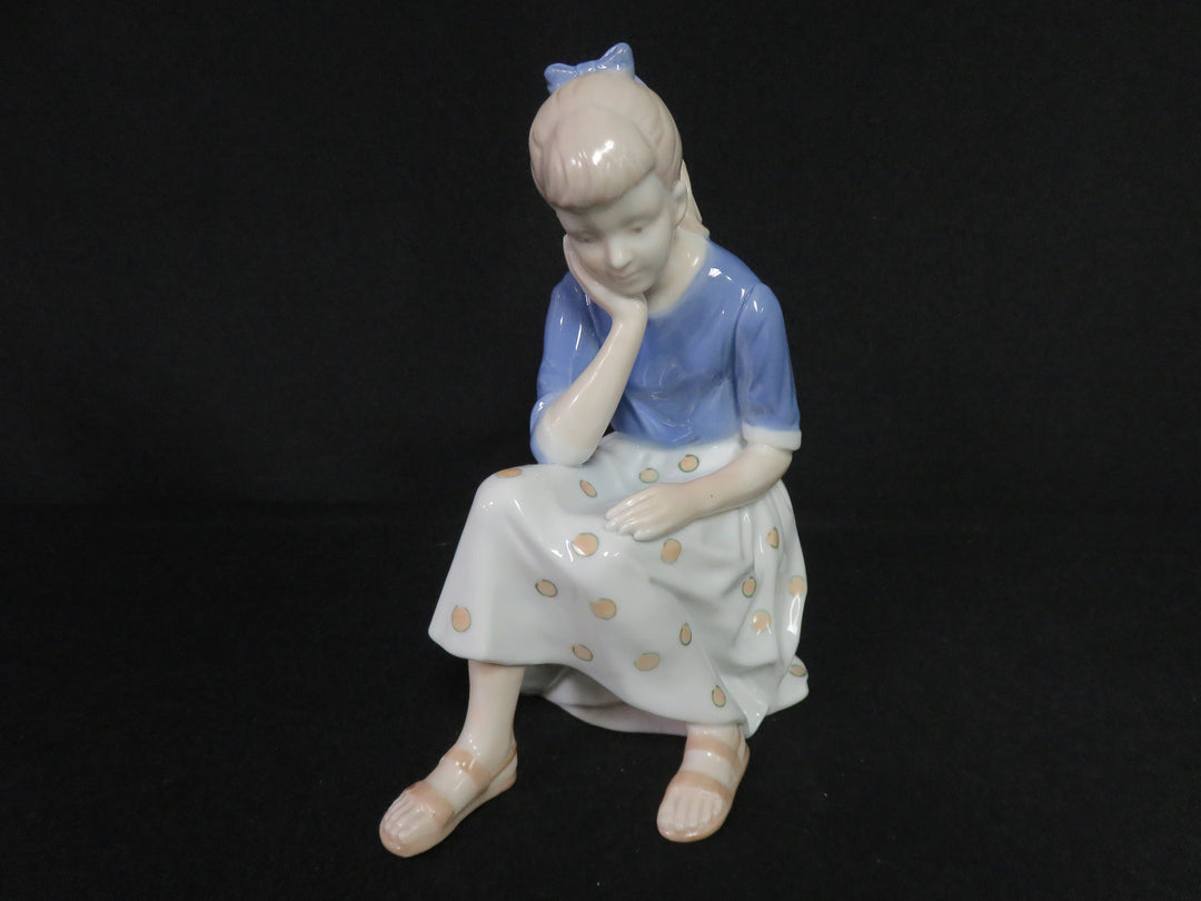 Andrea by Sadak Figurine