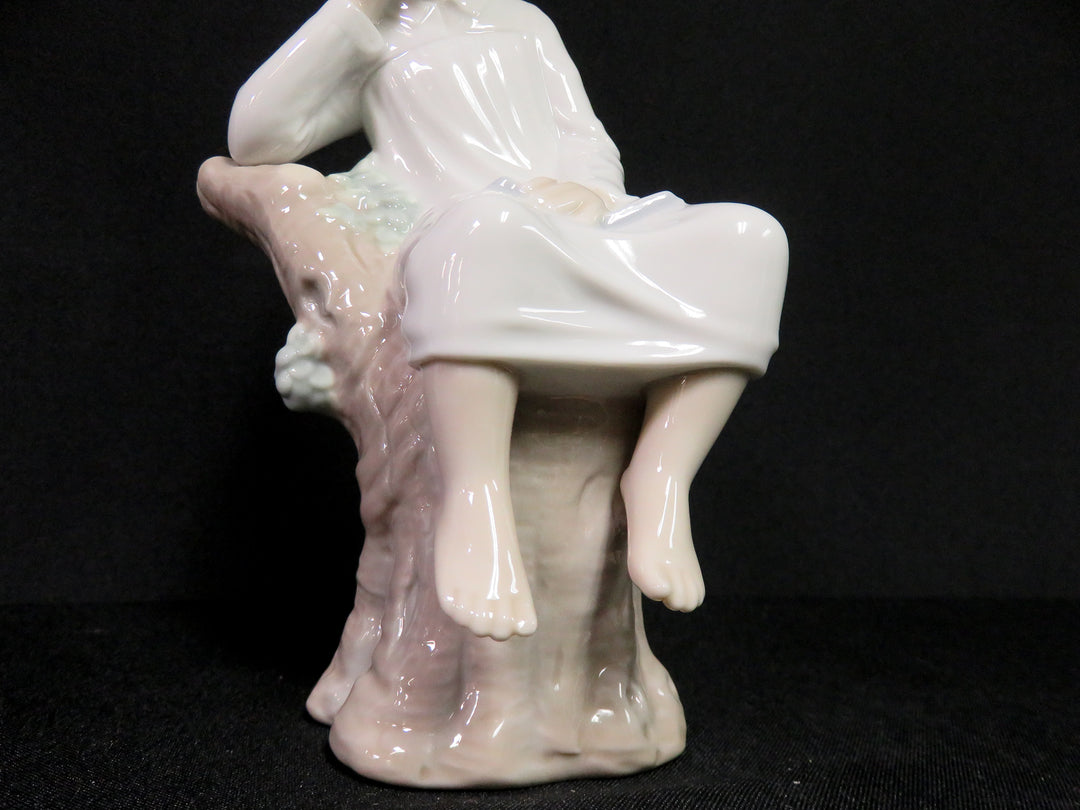 Lladró Figurine